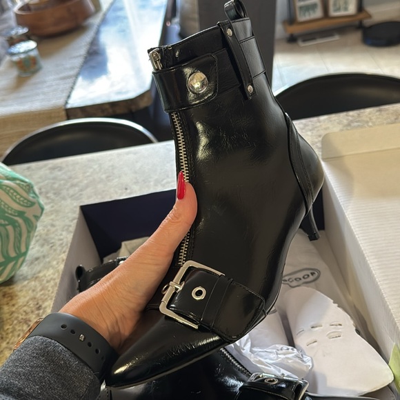 Scoop Black Leather Boots kitten heels - Picture 4 of 4